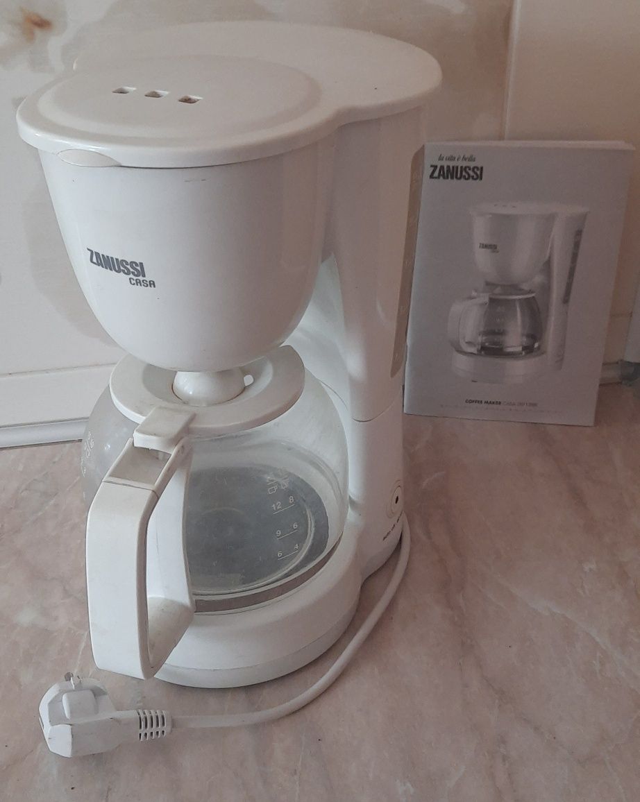 Кофеварка капельная Zanussi ZKF 1260