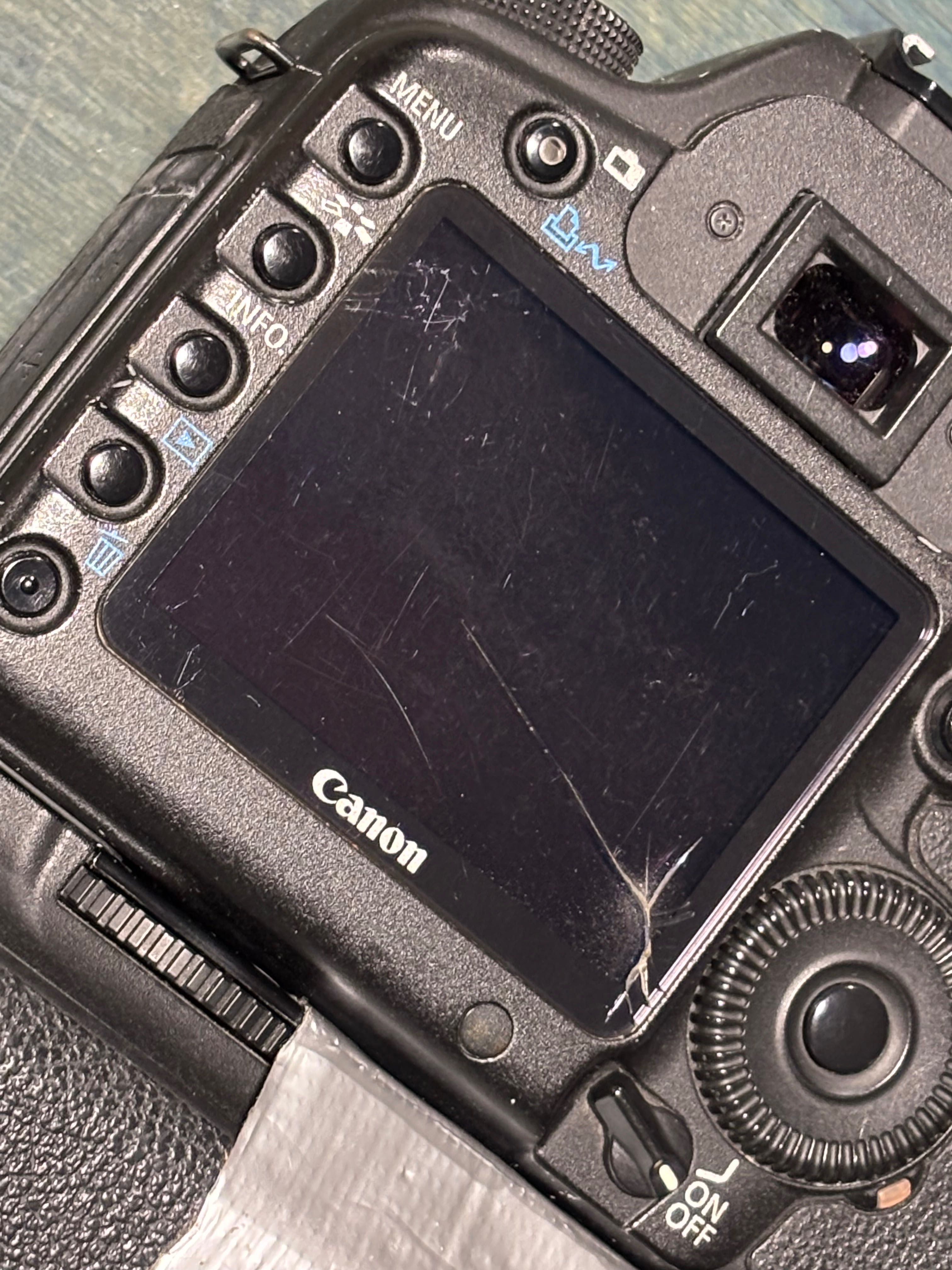 CAnon EOS 5d mk II + grip. Uszkodzony