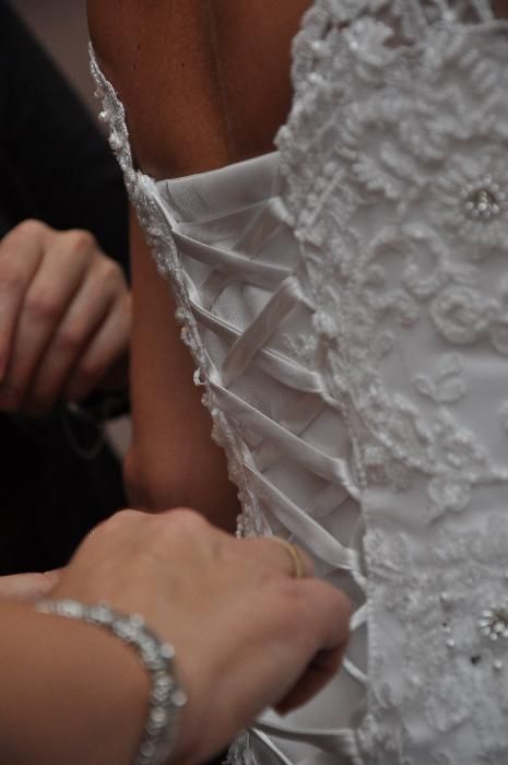 Suknia ślubna za 3000 zł w niskiej cenie