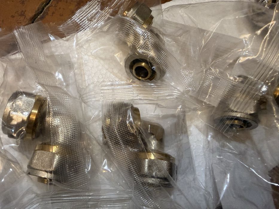 Kolano PEX 16 kolanko, złączka trójnik