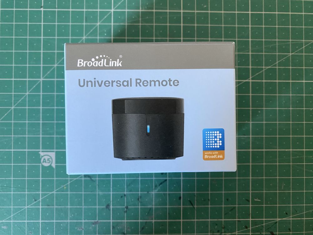 Broadlink - Controlo Remoto Universal RM4 Mini