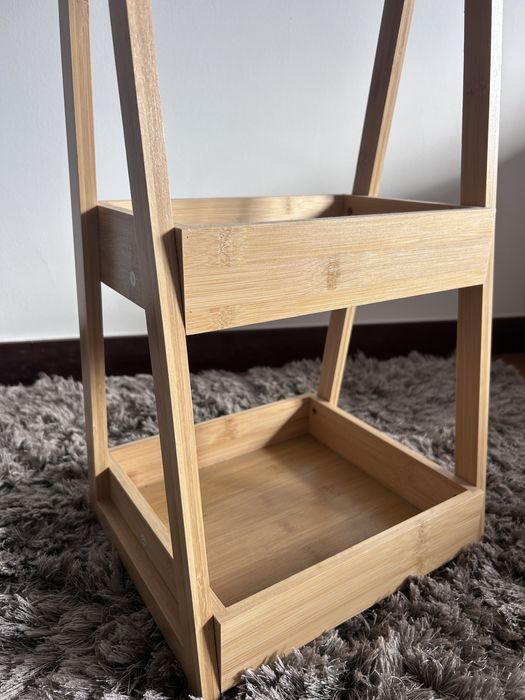 Estante WC com 3 niveis em Bambu