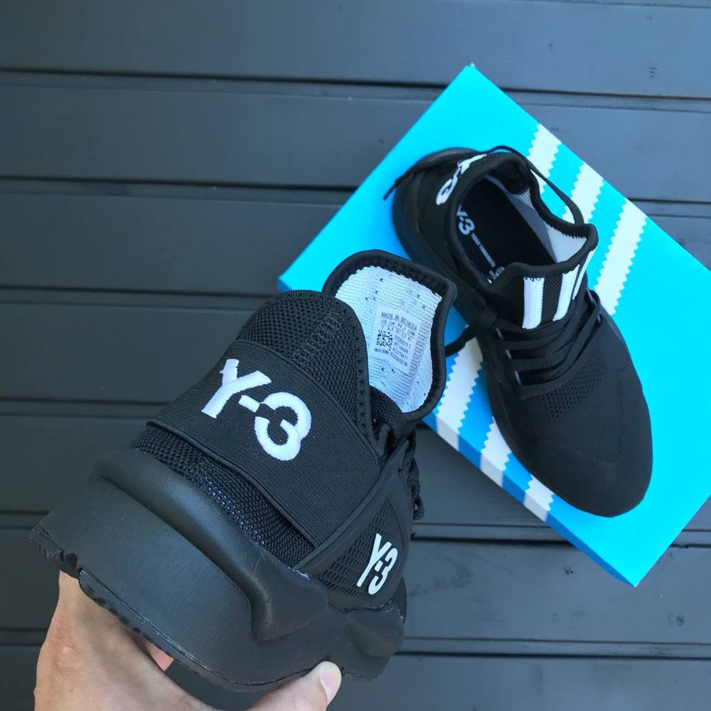 Чоловічі кросівки. Мужские кроссовки Adidas Y-3.