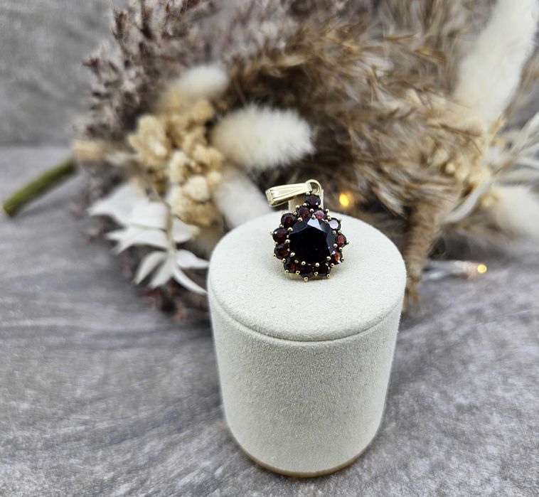 Przepiękna złota zawieszka Próba 333