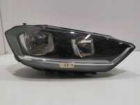 Golf sportsvan VII lampa prawy przód bez Napraw !!
