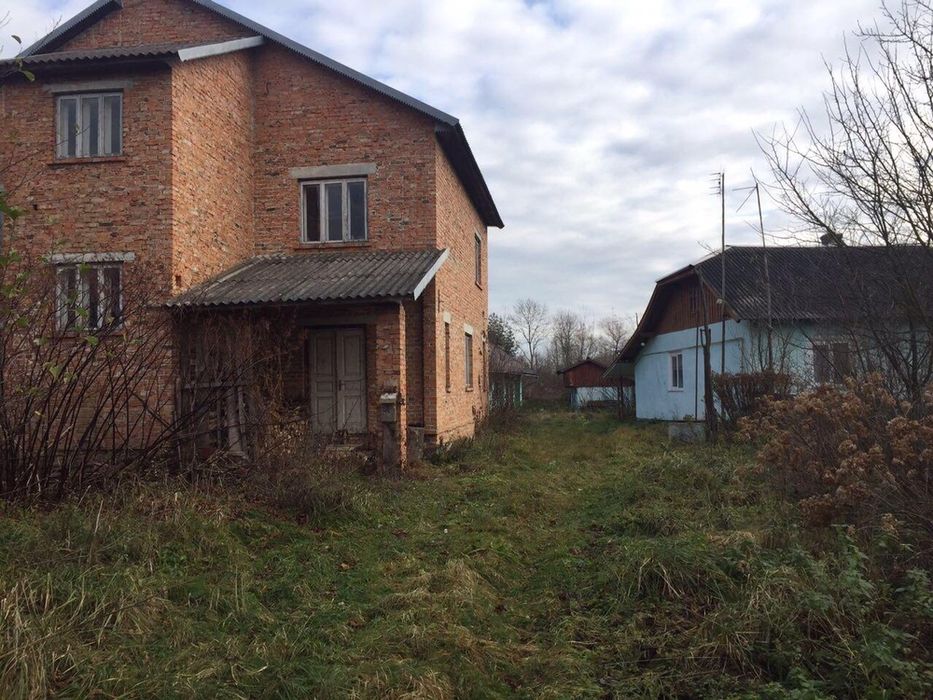 Продаж будинку з ділянкою Львівська обл.
