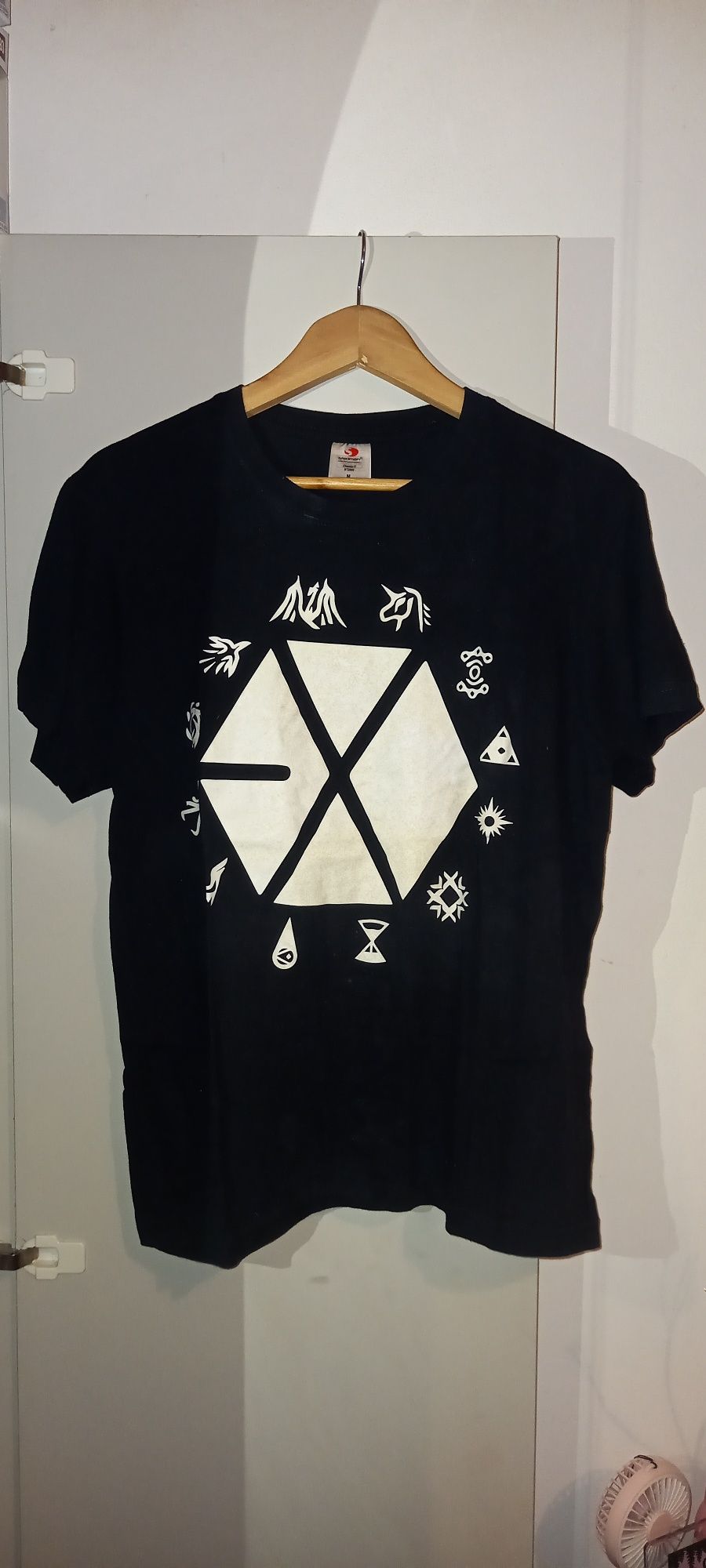 T-Shirt Preta KPOP Exo