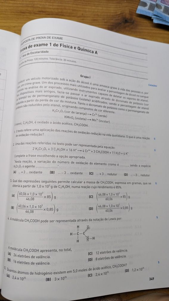 Vendo livro de preparação para o exame de física e química 11º ano