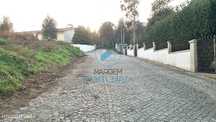 Terreno urbano para construção em Brufe com 918m2