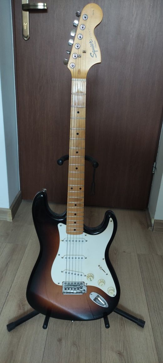 Squier affinity stratocaster gitara elektryczna