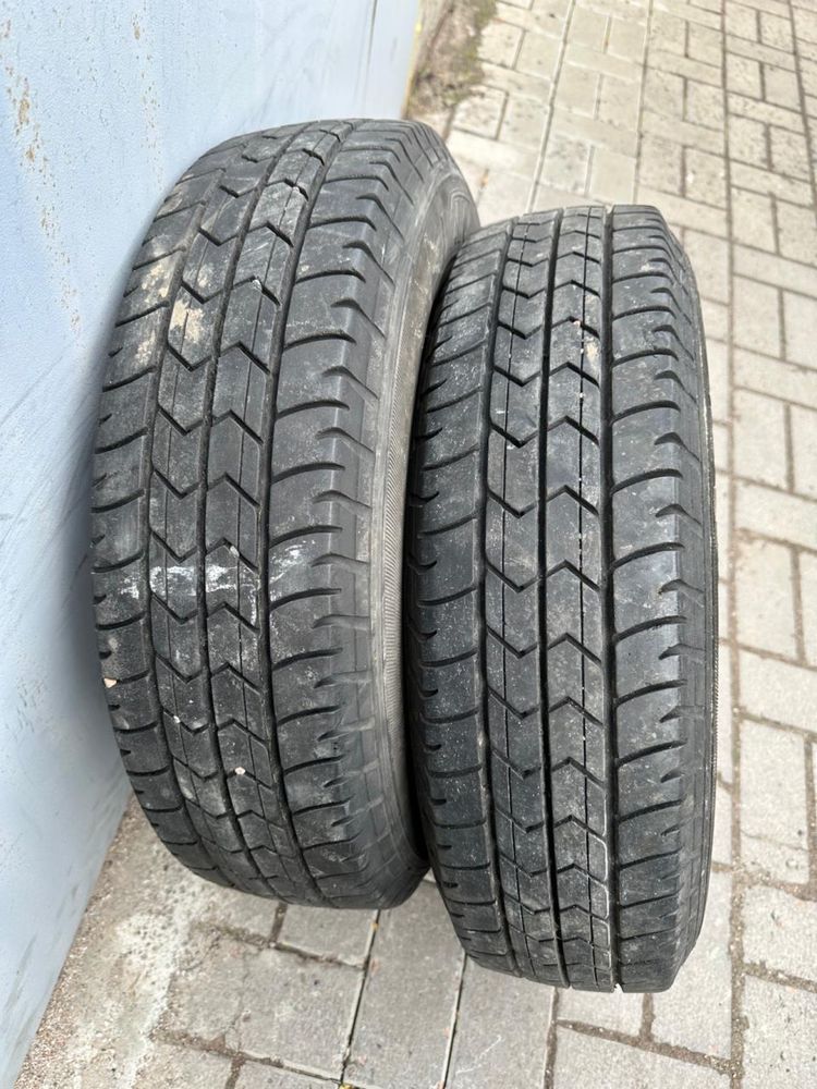 Автошини пара 185 r14С Donex