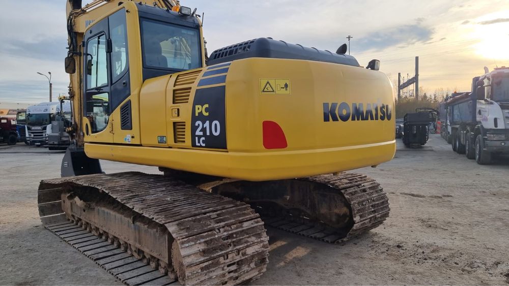Экскаватор Komatsu PC 210 LC , 2012 г , гус 90 см