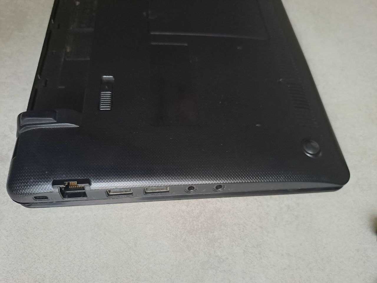 Нетбук Asus EeePC 1215P