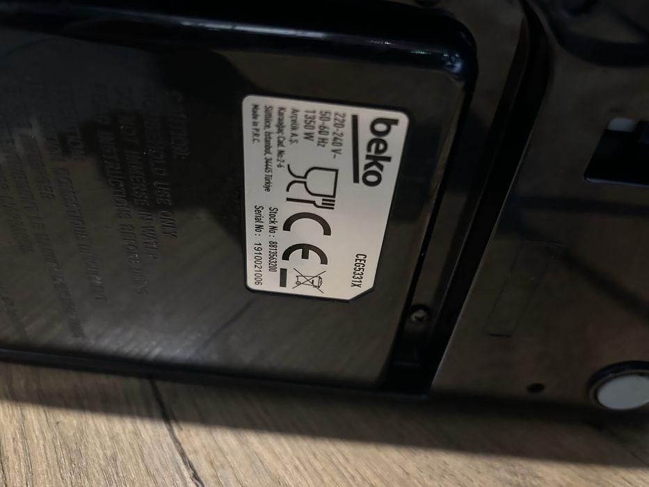 Ekspres do kawy cisnieniowy Beko CEG5331X uzywany