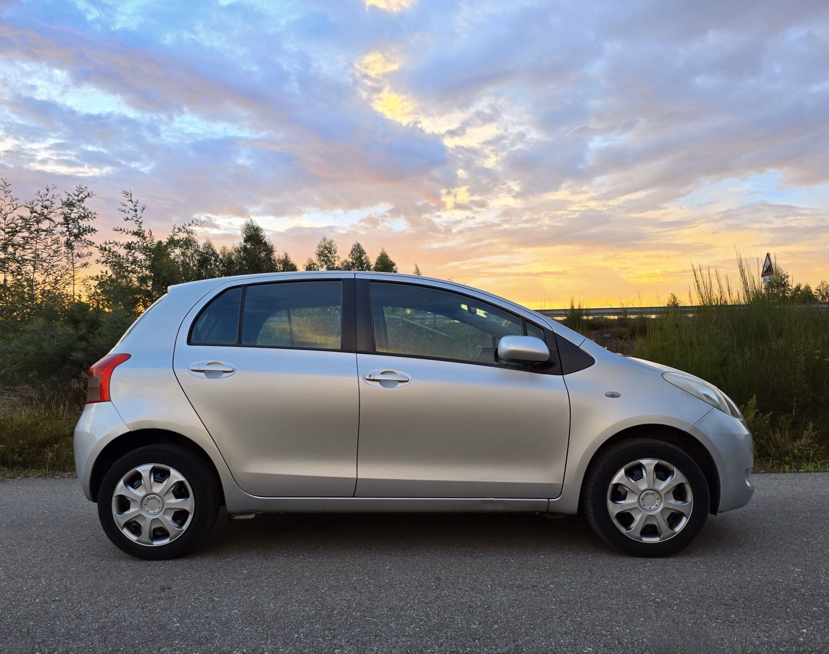 Toyota Yaris 1.0 VVT-i Nacional