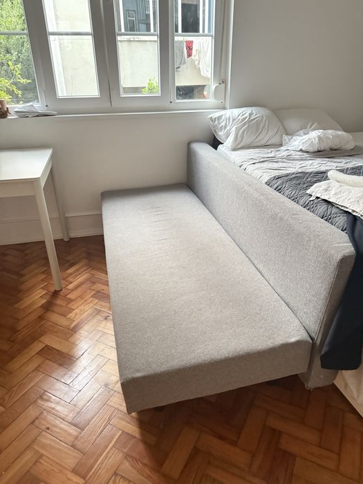 Sofa cama em bom estado