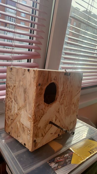 Будиночок , гніздо для папуг обл інших птахів