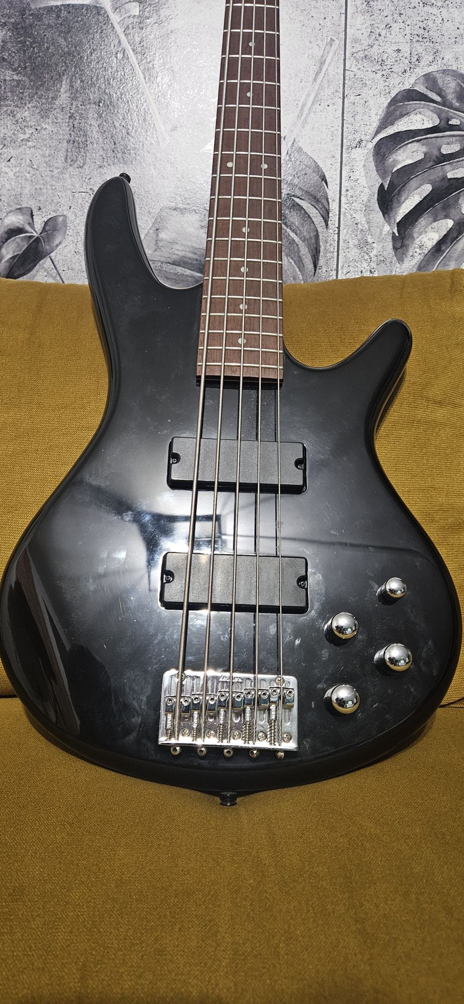 Ibanez GSR205 BK gitara basowa 5 str