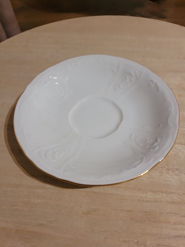 Porcelana zestaw filiżanki talerzyki