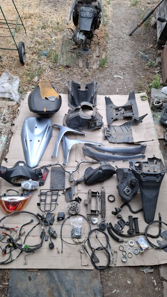 Пластик Suzuki Address V50 4Т, запчасти сузуки адрес 50 4Т