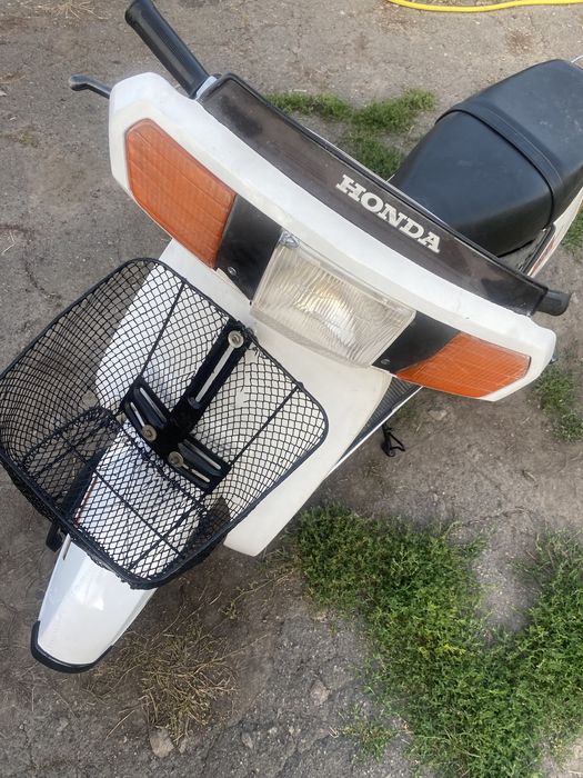 Продам Honda lead