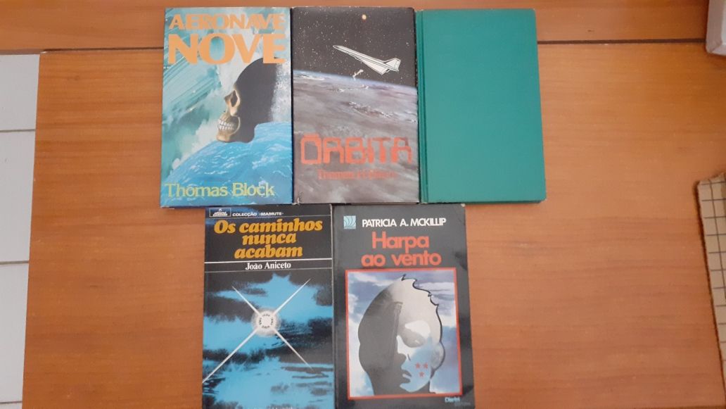 Colecção Nebula / Argonauta gigante e outros de ficção científica