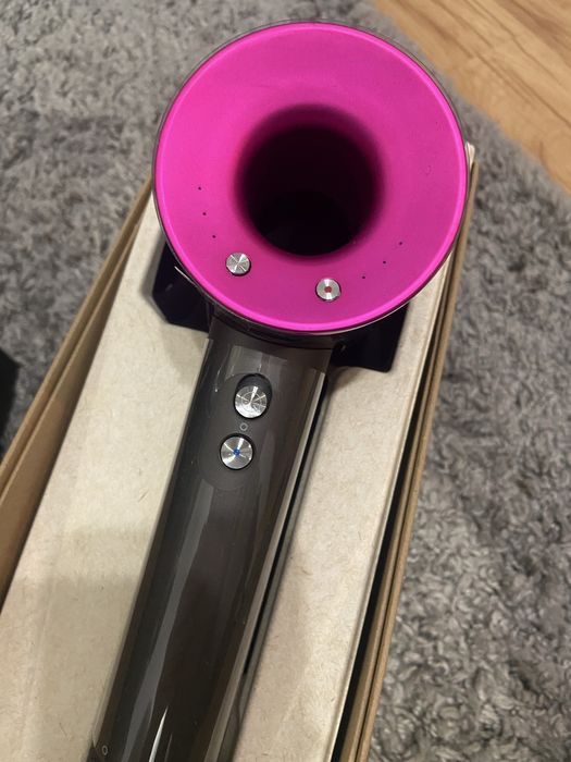 Suszarka Dyson Hypersonic HD07