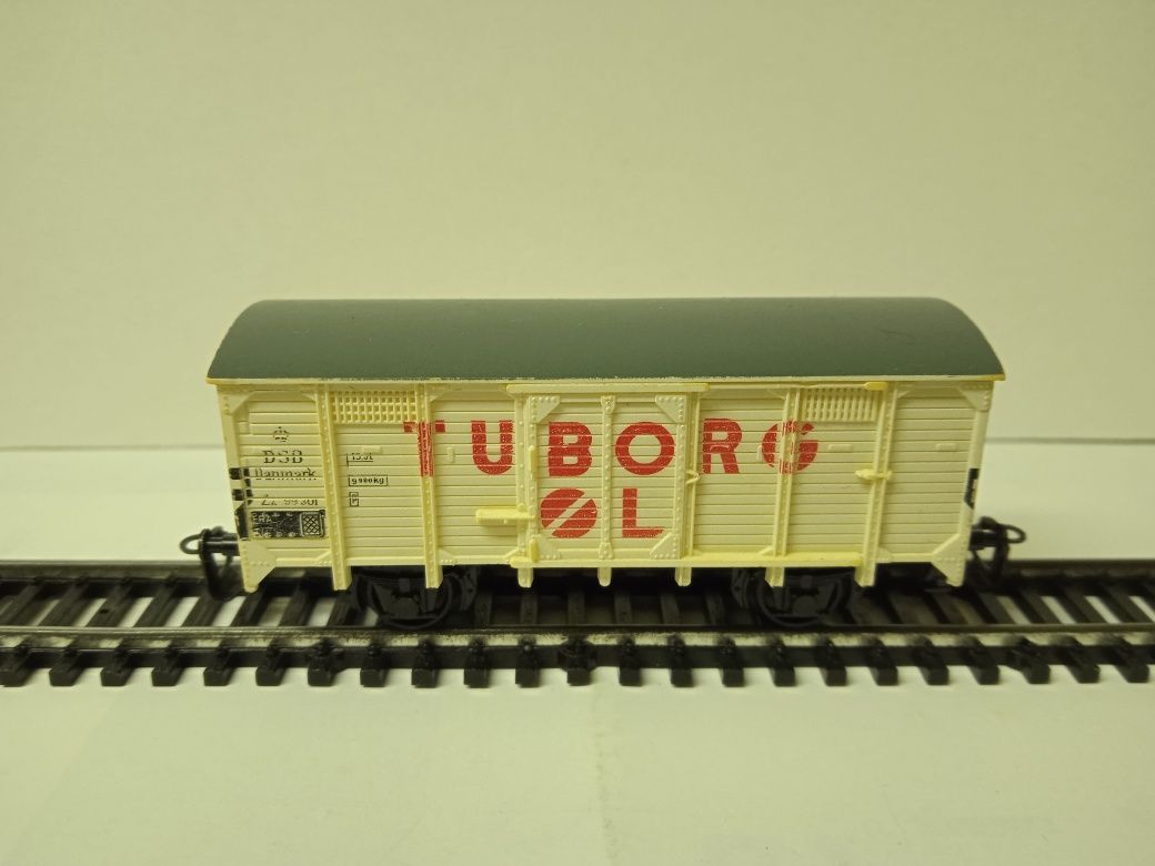 Kolejka TT - wagon kryty Tuborg BTTB Piko Zeuke .