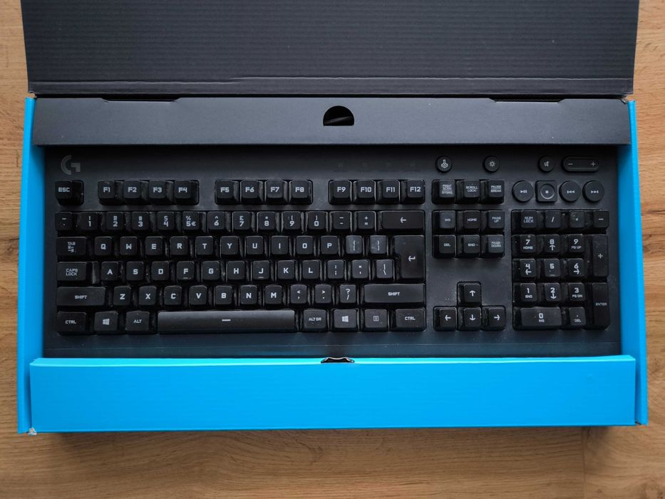Klawiatura Logitech G213 Prodigy w oryginalnym pudełku