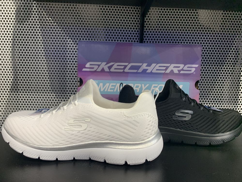 Жіночі кросівки Skechers Summits (Оригінал)