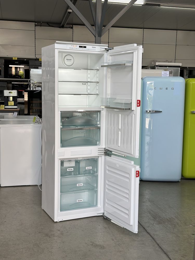 Вбудований Холодильник Miele KFN 37692 iD | під забудову