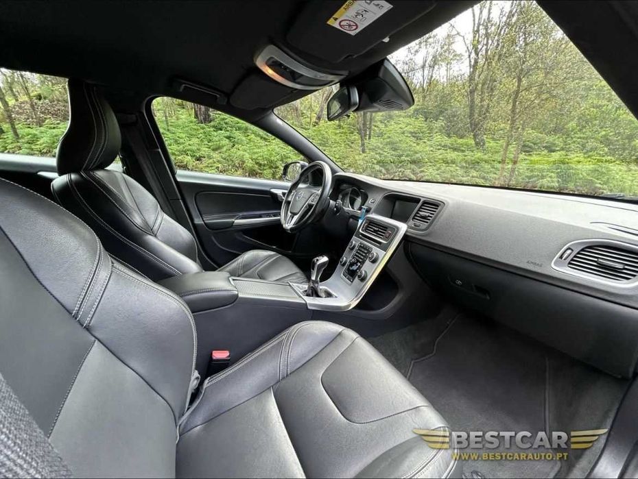 Volvo V60 2.0 Momentum