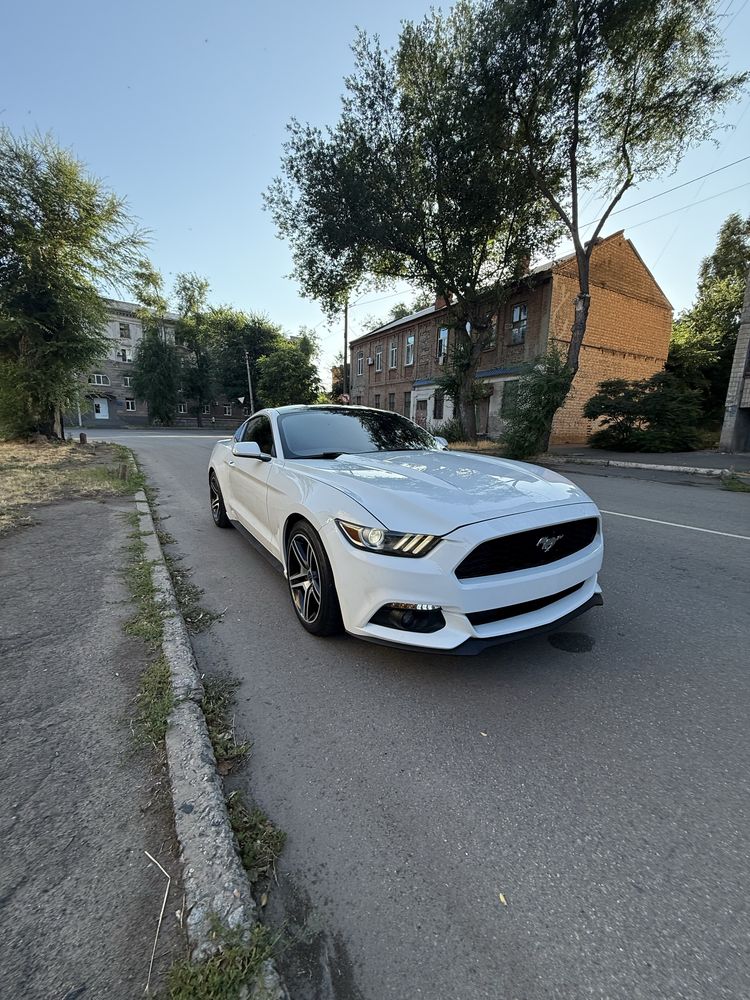 Продам Ford Mustang 2016