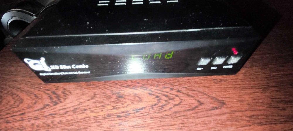 РОЗПРОДАЖ:цифрові супутникові тюнери. Нові та робочі(2015) 444грн/лот!