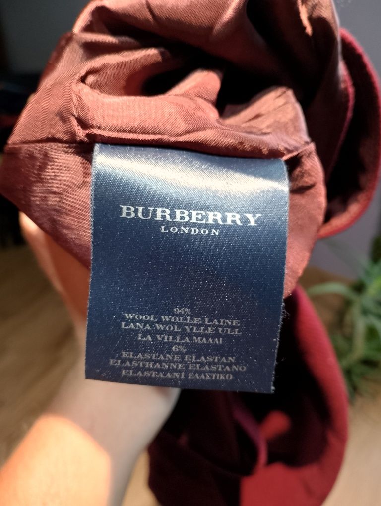 Burgundowa Wełniana Spódnica Burberry London