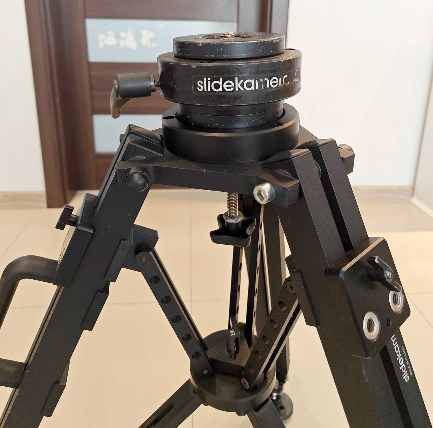 Slidekamera INFINITY TRIPOD HST-3 Statyw