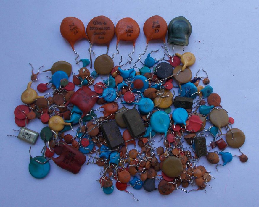 Конденсаторы пикофарадные