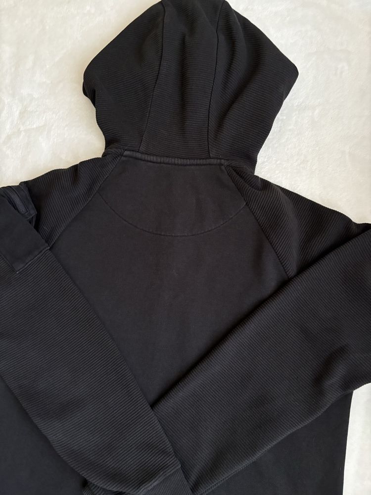 czarna bluza z kapturem m 38