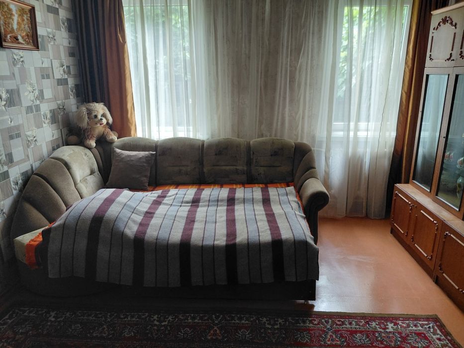 Здамо в оренду. Дві кімнати  в будинку .Район Зелена