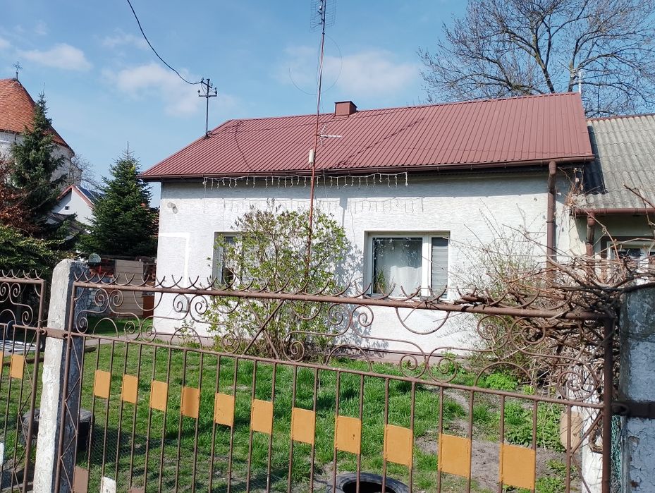 Komfortowy domek z garażem i ogródkiem