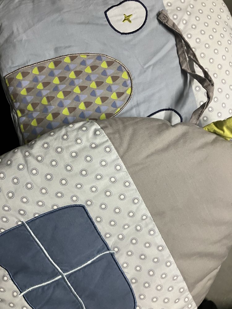Berço e cómoda TRAMA, trocador, Oferta de colchão, lençóis…