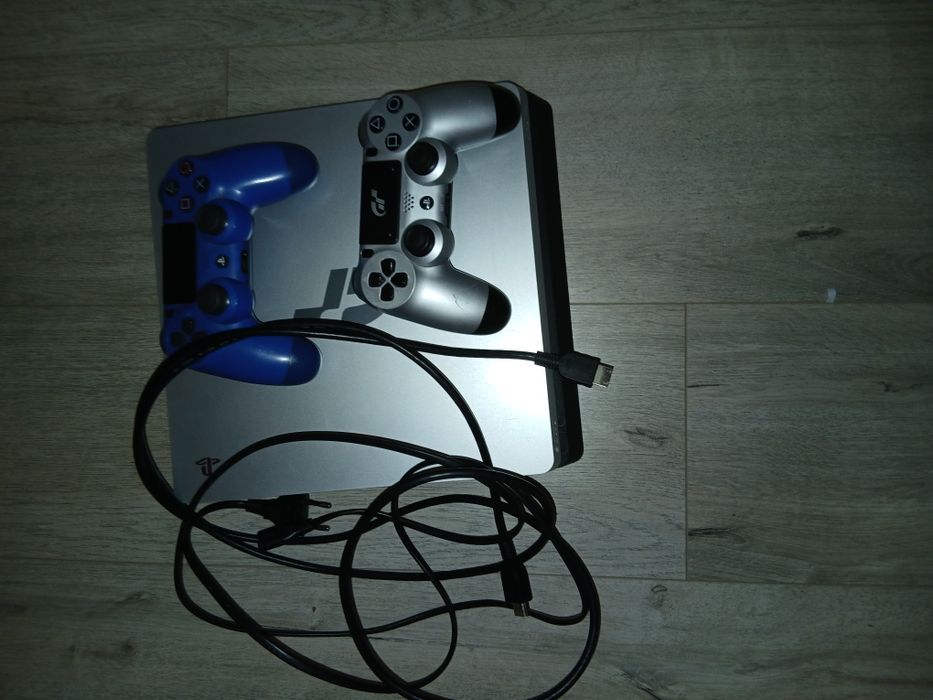 Konsola ps4 500gb