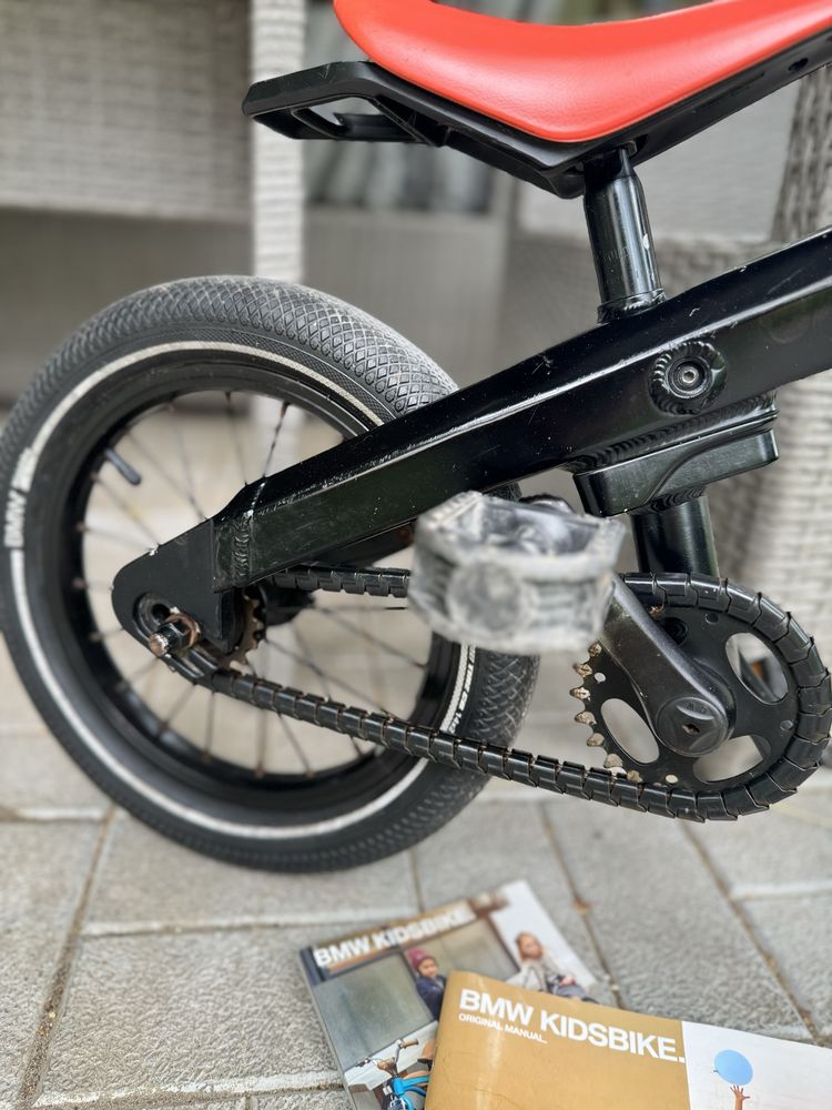 Велосипед беговел BMW kisd bike