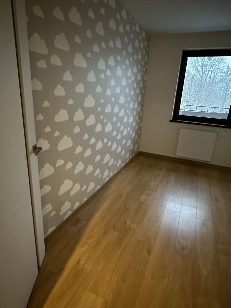 Wynajmę mieszkanie na zamkniętym osiedlu.