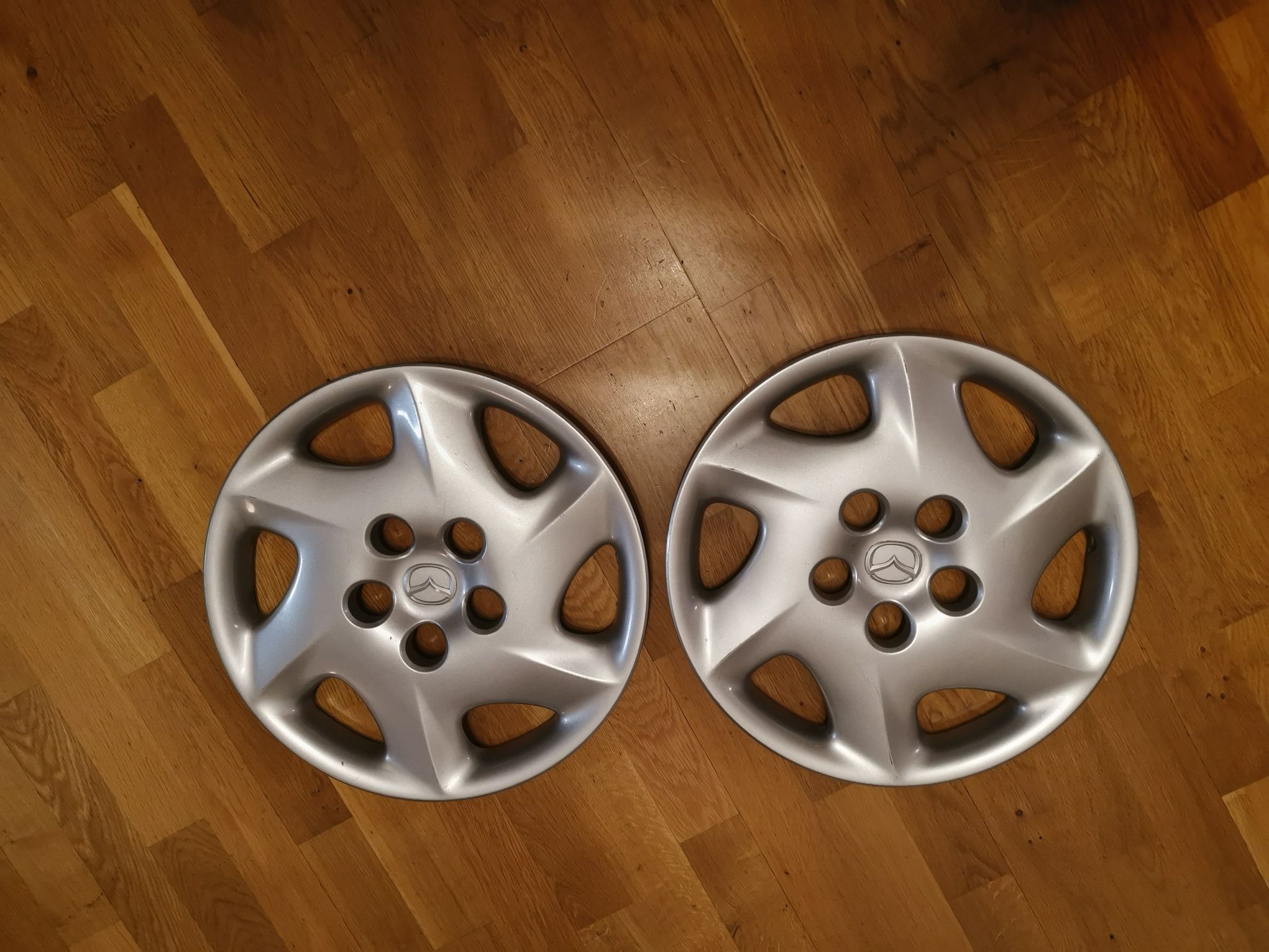 Kołpaki 15 cali oryginalne Mazda 626-2sztukii