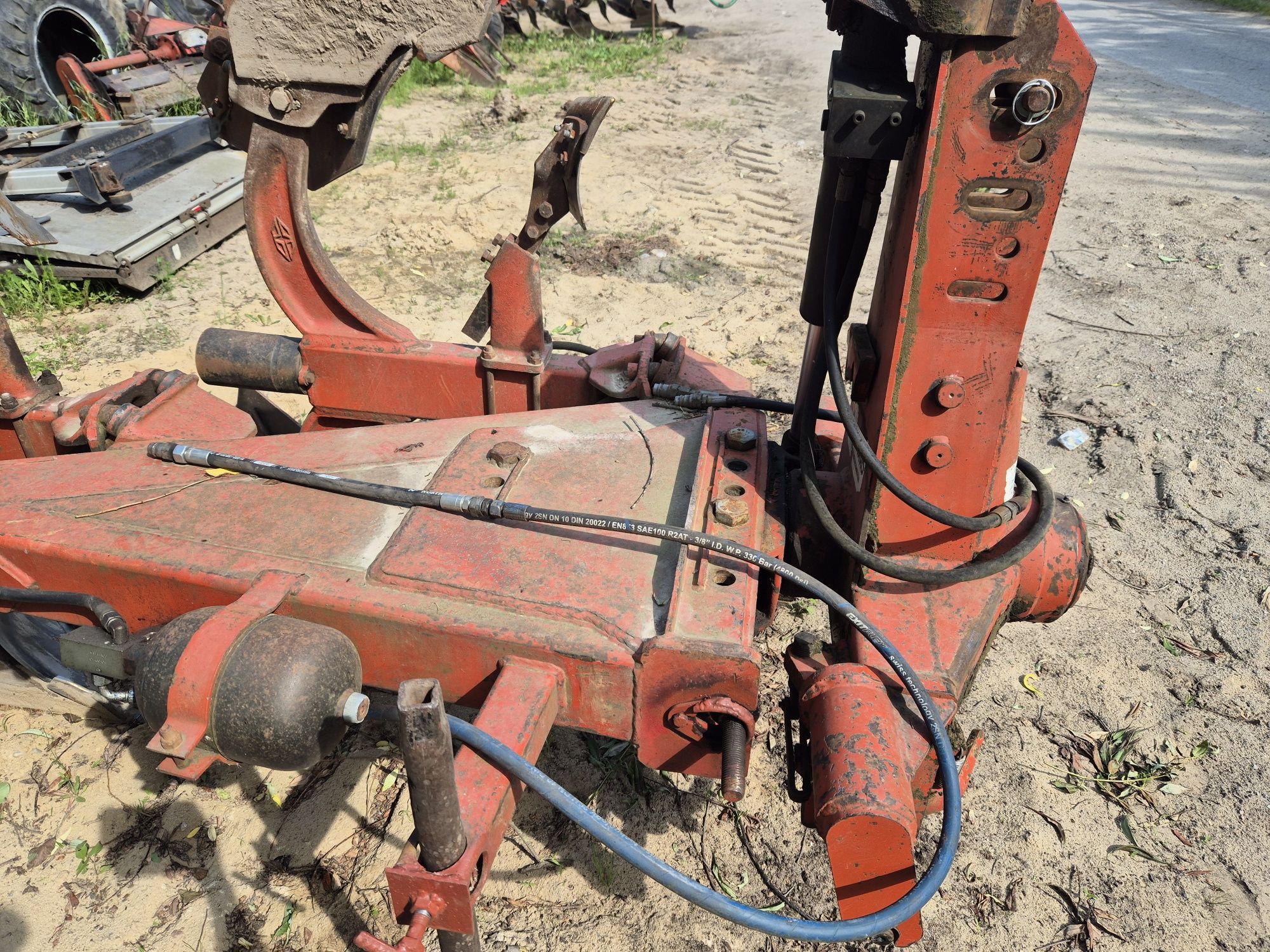 Plugi 5 skibowe RY 5. Hydraulika . Obrotowe brutto.