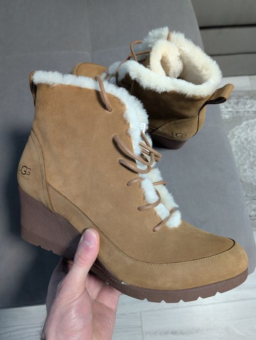 Жіночі черевики UGG Jeovana - Женские зимние UGG