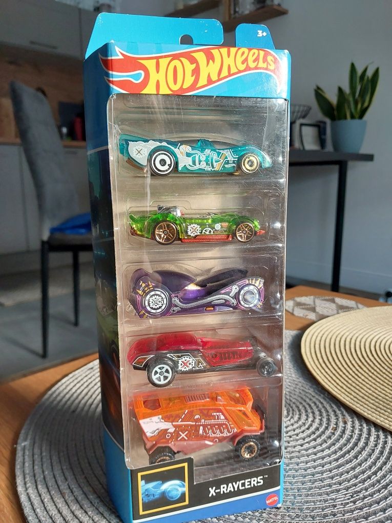 Hot wheels x-raycers 5 sztuk