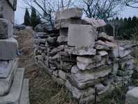 Kamień fundamentowy, elementy betonowe