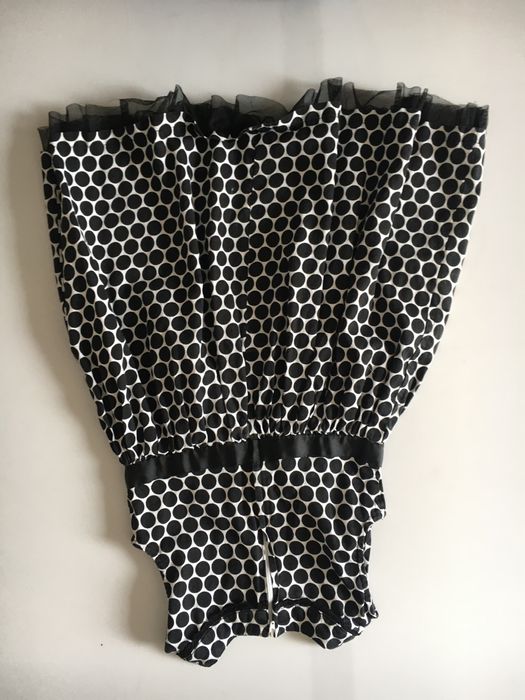 Elegancka czarno-biala sukienka Petit Palais 120 + sweterek wyjsciowa